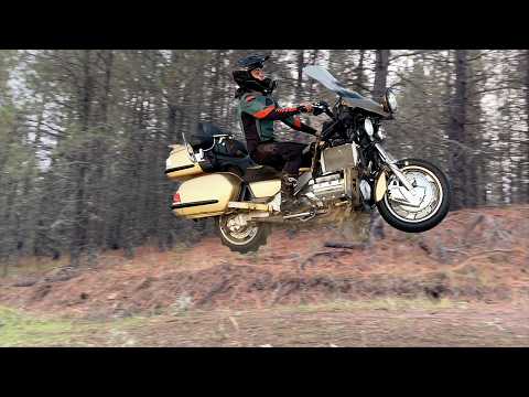 REBUILDING A HONDA GOLDWING TO OFFROAD! Paddle Tire in Snow