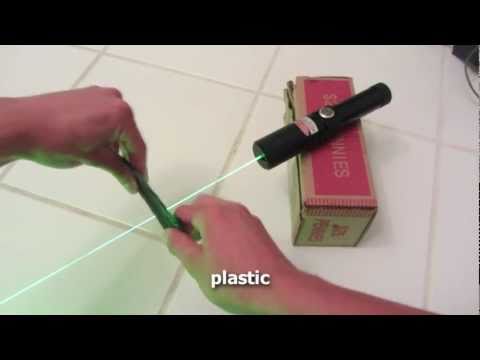 300mW Green Laser Torch from DinoDirect - Burning Stuff and Overview (HD!)